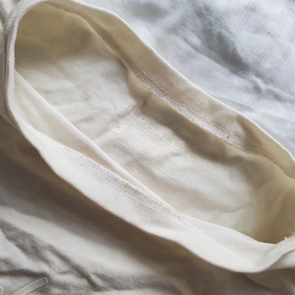 Alphalete Signature Oversized Crop Tee - Picture 6 of 6